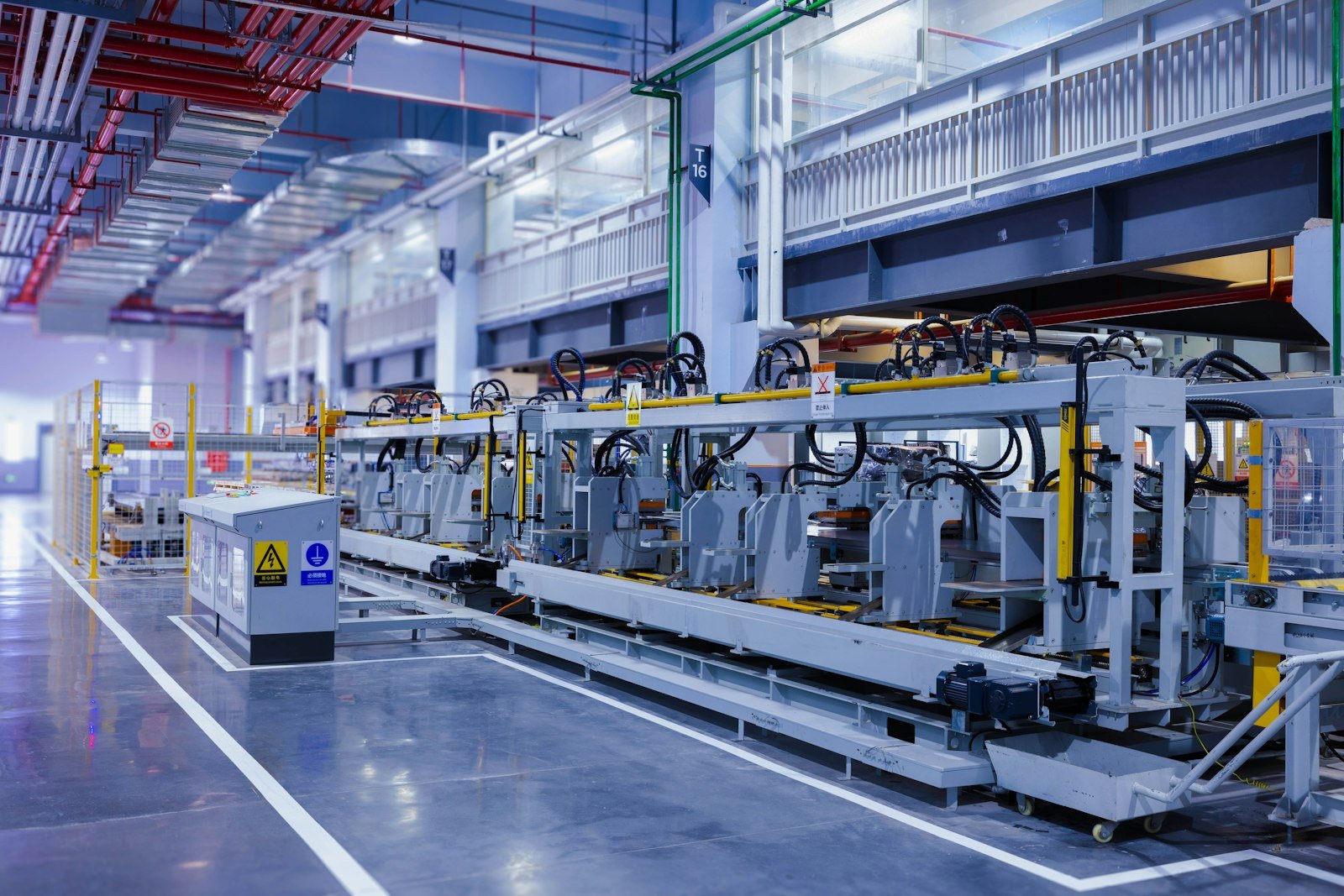 Linha de produção industrial automatizada
